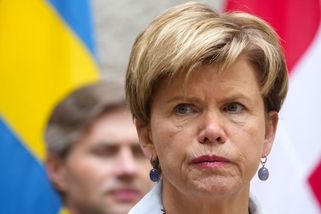 Že postupují jako šneci? Ti už by byli dávno u Česka, utahuje si z Rusů lotyšská ministryně - Novinky